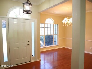 3 Foyer