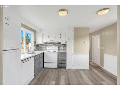 10701 SE Highway 212 unit J3, Clackamas, OR 97015 - photo 7