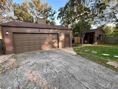 2028 SW Bowman Ct, Topeka, KS 66604 - photo 4