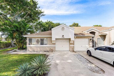 9112 Vineland Ct unit A, Boca Raton, FL 33496 - photo 2