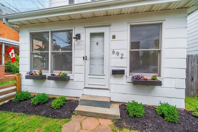 692 S 9th St-6