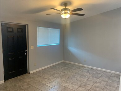 1212 S Dunn Ave unit 1, Fayetteville, AR 72701 - photo 4