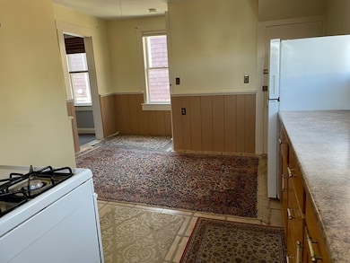 183 Pleasant St unit 2, Marblehead, MA 01945 - photo 5