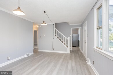 3415 Loganview Dr, Dundalk, MD 21222 - photo 4