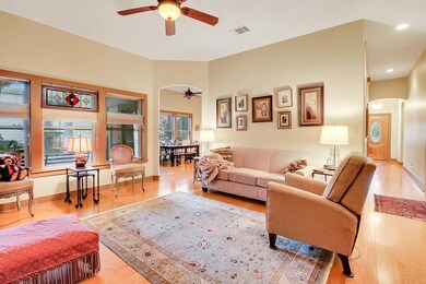 105 Settlement Dr, Fredericksburg, TX 78624 - photo 4