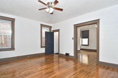 3302 S 9th St unit A, Saint Louis, MO 63118 - photo 2