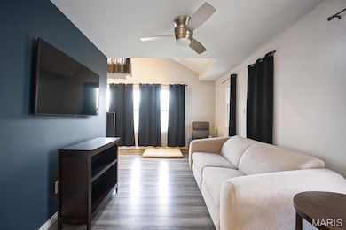 359 N 26th St, East Saint Louis, IL 62205 - photo 4