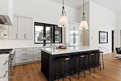 10-Kitchen