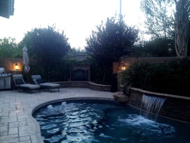 Outdoor Fireplace (Gas)