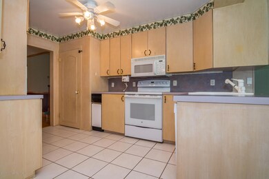 130 Henderson Rd, Kendall Park, NJ 08824 - photo 6