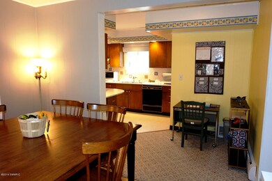 dining room 4