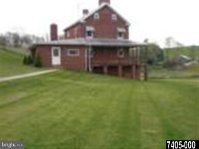 7558 Hokes Rd, Glen Rock, PA 17327 - photo 3