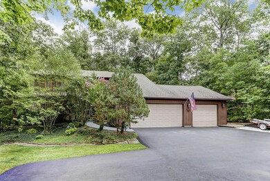 9754 Monteray Dr, Plain City, OH 43064 - photo 2