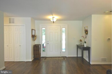 6609 Dearborn Dr, Falls Church, VA 22044 - photo 3