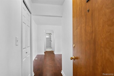 4830 Briarwood Ave unit 2, Royal Oak, MI 48073 - photo 6