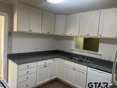 2616 Oak Ln, Tyler, TX 75701 - photo 3