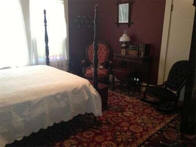 440 Hawthorn St, New Bedford, MA 02740 - photo 6