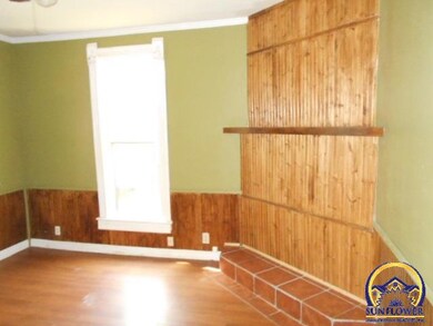 411 SW Buchanan St, Topeka, KS 66606 - photo 3