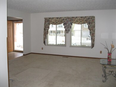 7929 Stanburn Rd, Dublin, OH 43016 - photo 4
