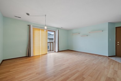 2291 Bicentennial Ave unit 7, Crest Hill, IL 60403 - photo 2