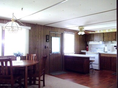 kitchen/dining room
