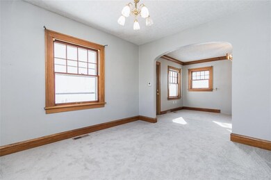 361 21st St SE, Cedar Rapids, IA 52403 - photo 5