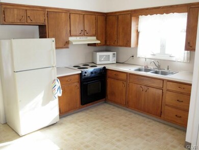 1448 N 22nd St unit 2, Allentown, PA 18104 - photo 4