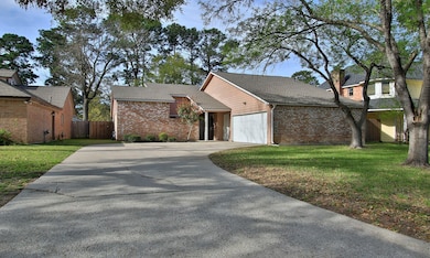 This home is ideally located just a few minutes fr