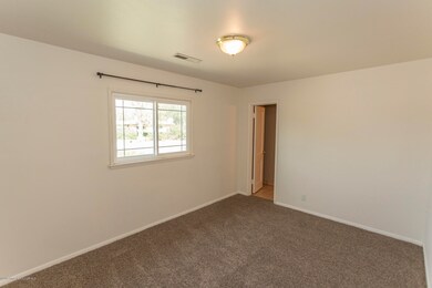 703 crestview new 05