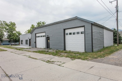 607 W Chinook St, Livingston, MT 59047 - photo 2