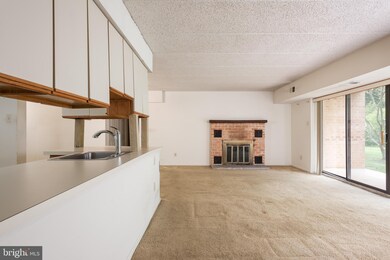 512 Washington Place unit 12, Chesterbrook, PA 19087 - photo 6