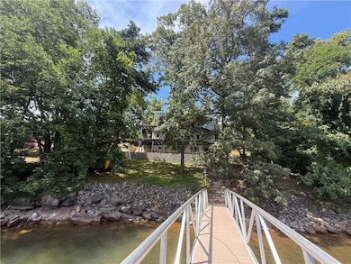 4265 Sinclair Shores Rd, Cumming, GA 30041 - photo 5