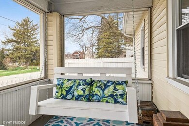 03_33SBarker_97_SunRoom_LowRes