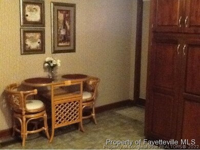 428 Northview Dr, Fayetteville, NC 28303 - photo 4