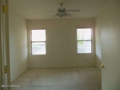 A 6974 s Newport CT 005