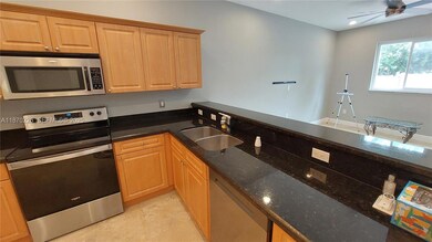 1115 N 17th Ave unit 2, Hollywood, FL 33020 - photo 6