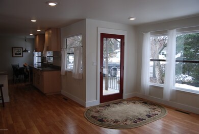 2429 Turnagain Pkwy, Anchorage, AK 99517 - photo 2