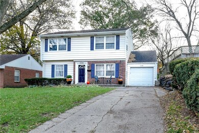 1048 56th St, Des Moines, IA 50311 - photo 4