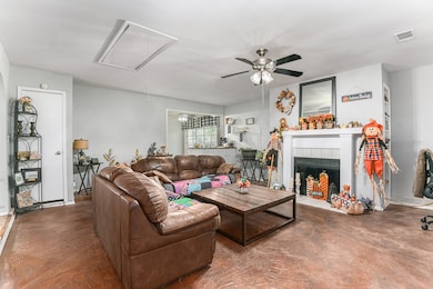 6608 Swanee Ct, Fort Worth, TX 76148 - photo 7