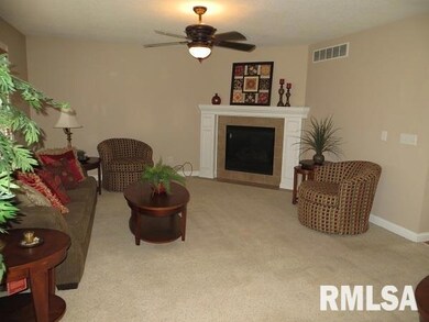 1623 W 67th St, Davenport, IA 52806 - photo 4