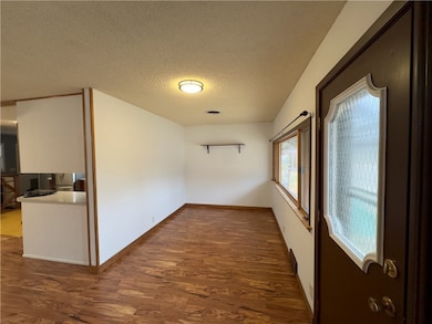 289 N 4th Ave, Forsyth, MT 59327 - photo 3