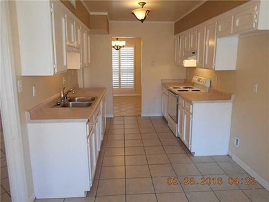 1944 Octubre Dr, El Paso, TX 79935 - photo 7