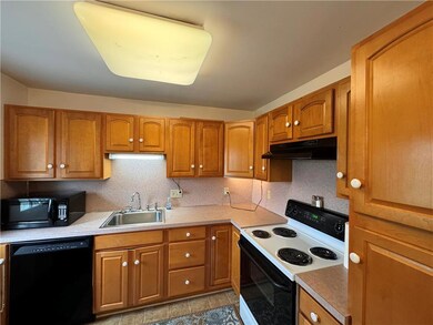 1562 Catasauqua Rd, Bethlehem, PA 18017 - photo 4