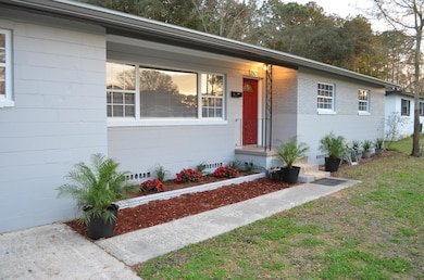 2521 Provost Rd E, Jacksonville, FL 32216 - photo 2