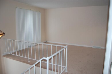 RAILING FROM FOYER TO LIVING ROOM