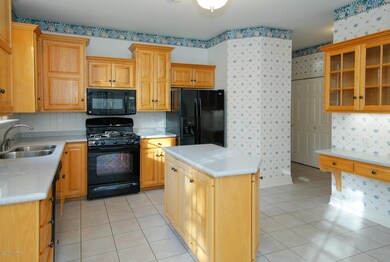 4849 Forest Creek Dr, Kalamazoo, MI 49009 - photo 5