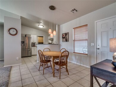 9244 Snowberry Dr, Oklahoma City, OK 73165 - photo 5