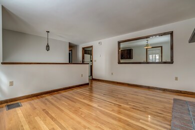 438 S Baboosic Lake Rd, Merrimack, NH 03054 - photo 6