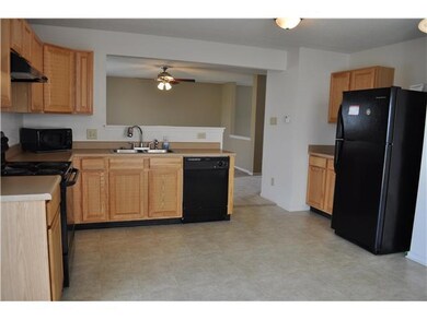 9446 W Quarter Moon Dr, Pendleton, IN 46064 - photo 6