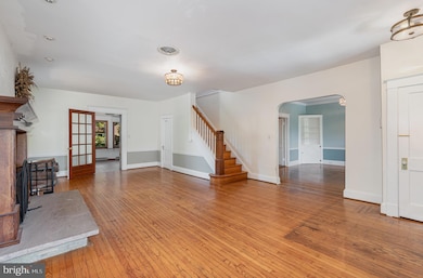 112 Edgewood Rd, Towson, MD 21286 - photo 2